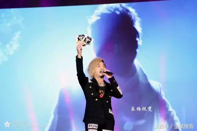 榻愬獩鐩存挱瑙嗛,榻愬獩