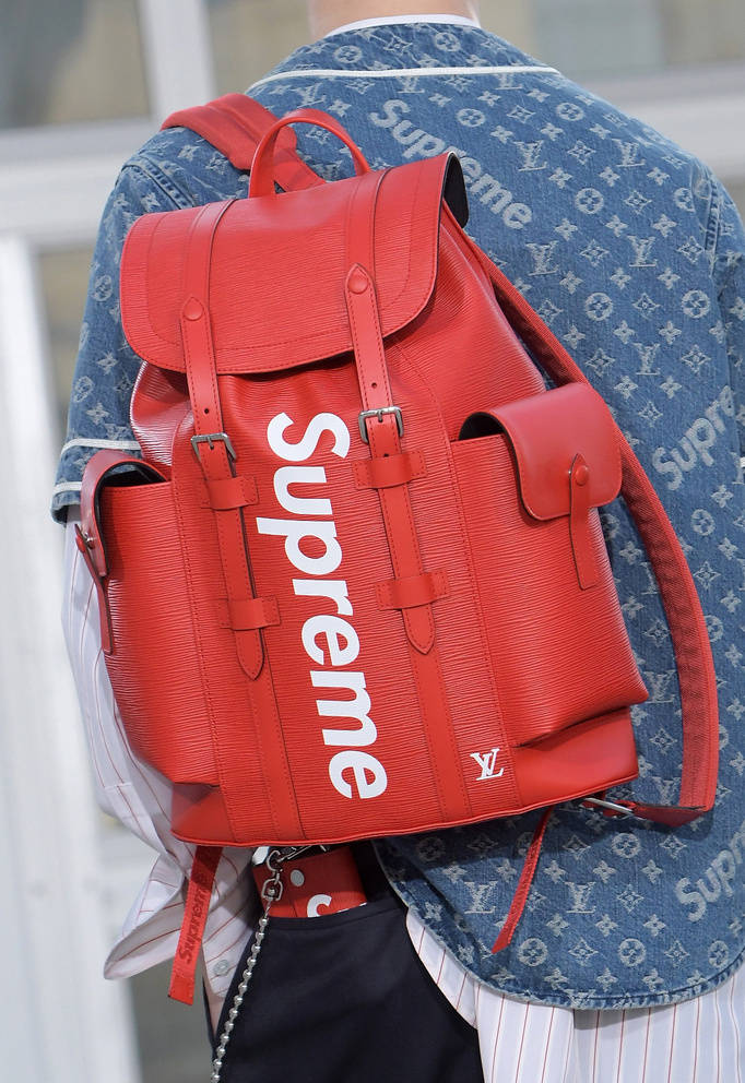 lv联名supreme牛仔外套2018款,lvsupreme联名搭配