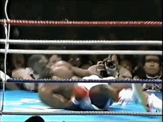 泰森以前打拳咬人耳朵,泰森咬人耳朵是哪一年