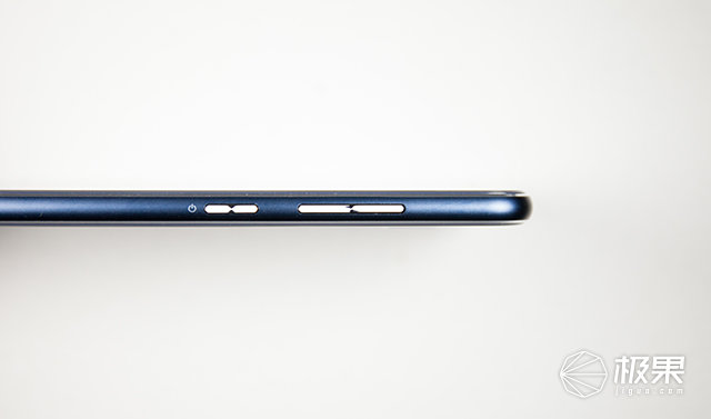 2018款华硕手机怎么样,黑科技颜值机