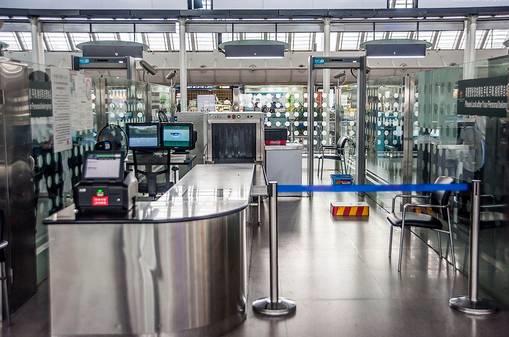 第1次坐飞机超实用小技巧,坐飞机的9个小常识