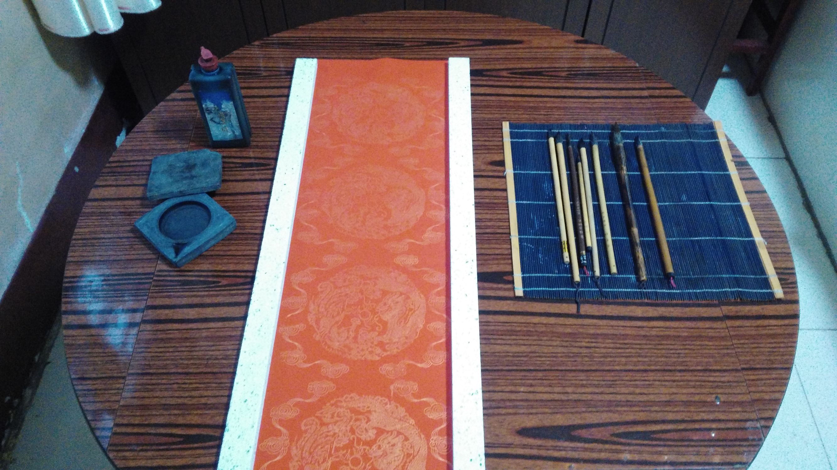 过年了怎样写简单喜庆对联,过年喜庆的对联大全