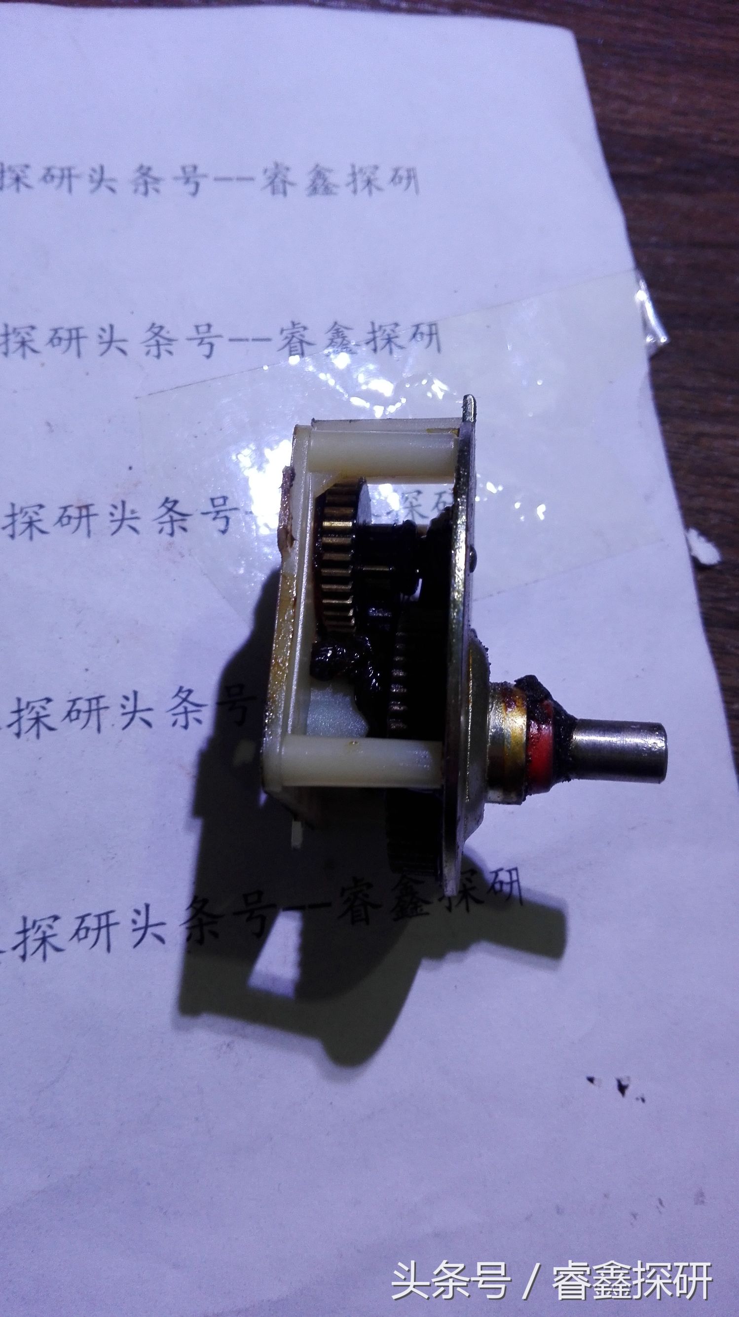 爪极式永磁同步电动机如何接电容,爪极式永磁同步电动机维修视频