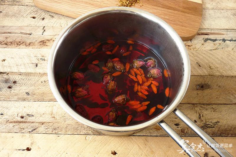 暖身暖心——补血养颜花果茶