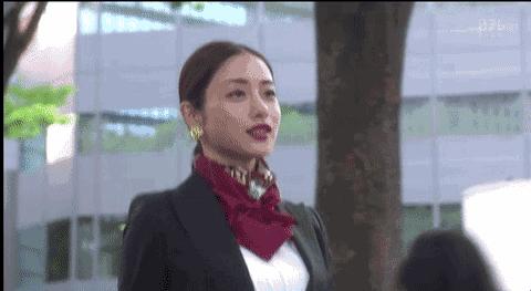 看十元妹子变身校对女孩，一天10+梳发造型，你也可以轻松学