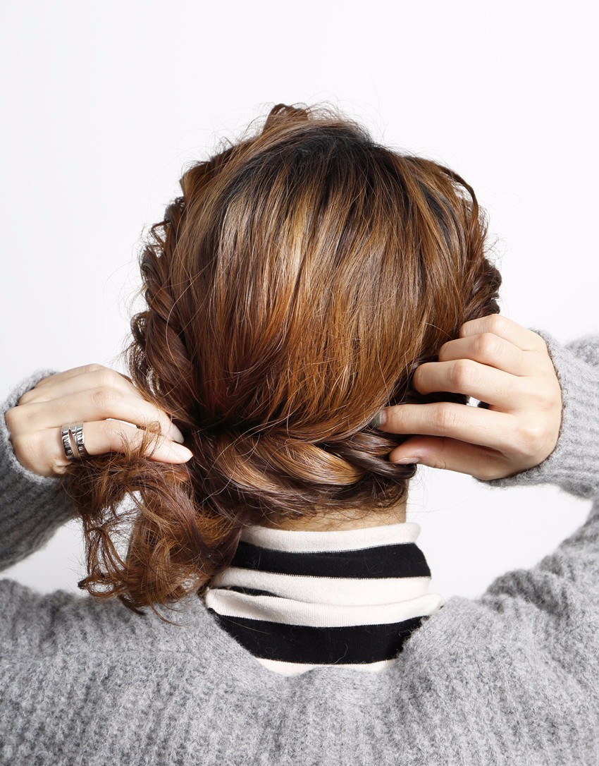 看十元妹子变身校对女孩，一天10+梳发造型，你也可以轻松学