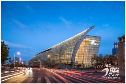 “新领军·新势力”前沿客户端2016年度商业项目评选揭晓，津门18个商业项目上榜！