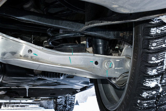 奥迪a4lcvt变速箱试驾视频,22款奥迪a4l豪华动感型试驾