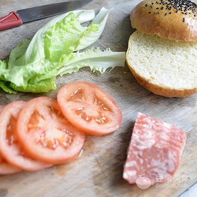 利仁多功能电饼铛汉堡,五分钟直接搞定的美食汉堡