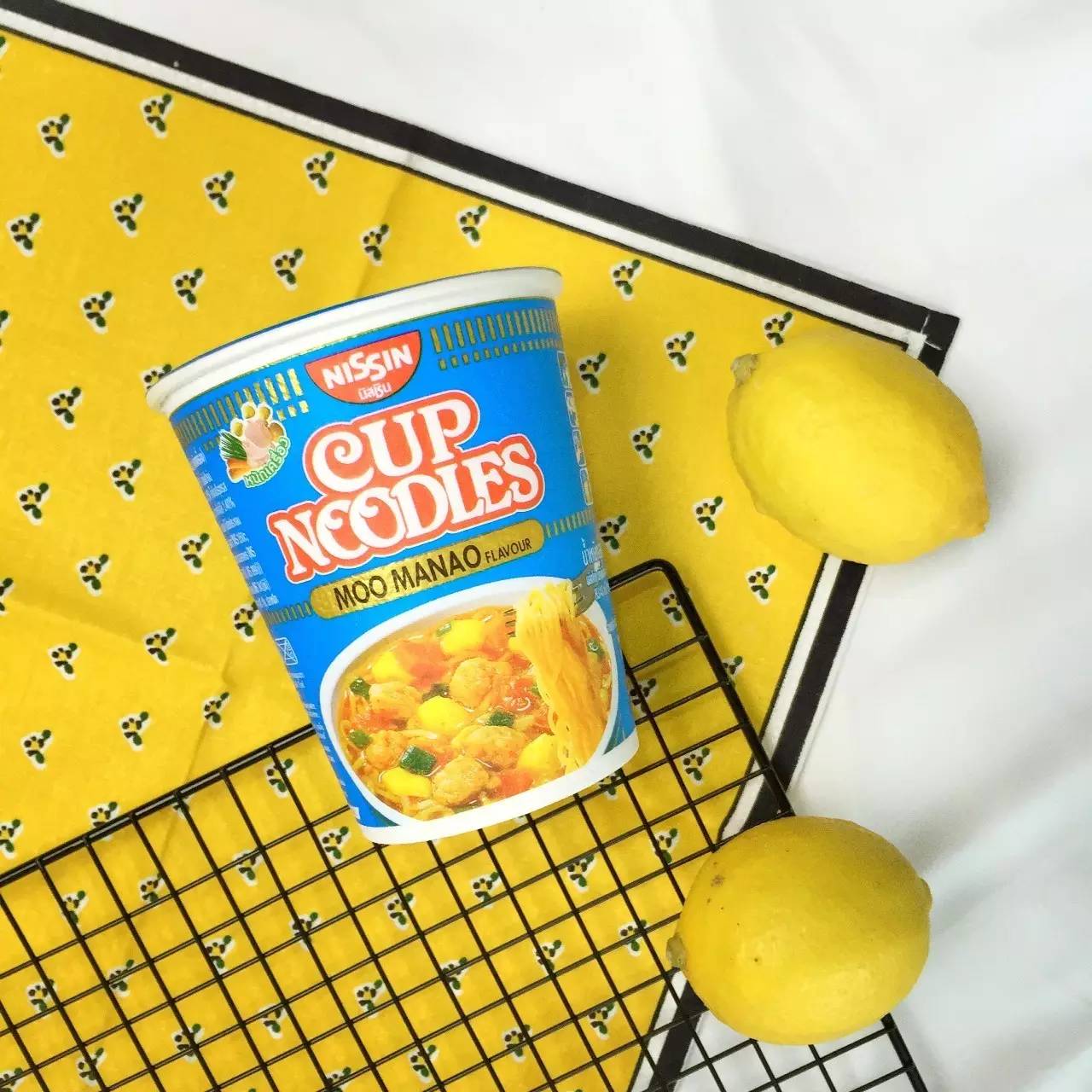 啊咧？什么东西这么黄？