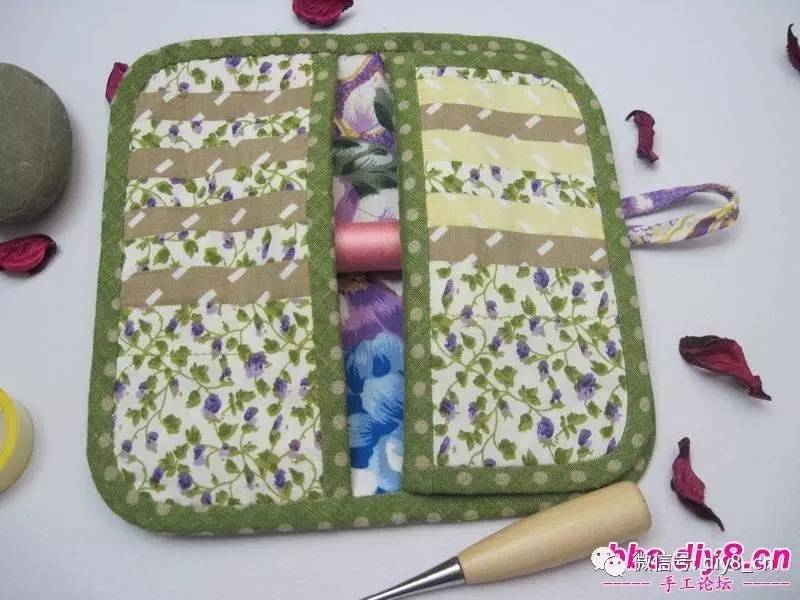 「百合幽兰」一款今年最流行草木绿色超多卡位的钱包教程,你来不来学?