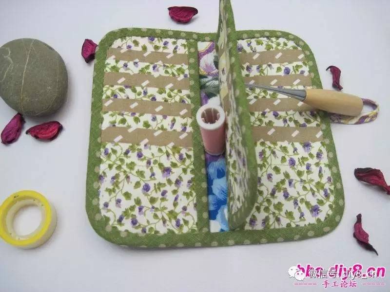 「百合幽兰」一款今年最流行草木绿色超多卡位的钱包教程,你来不来学?