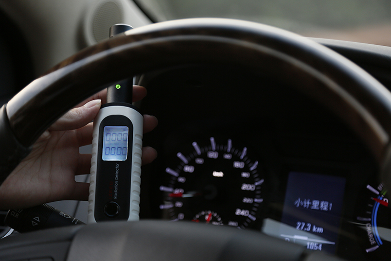 荣威e950真实油耗测试视频,荣威e950碰撞测试