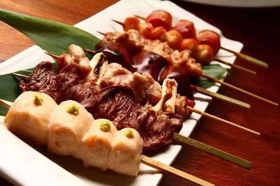 首尔、东京的街头美食每天都在拿钩子勾我,尤其这几家!