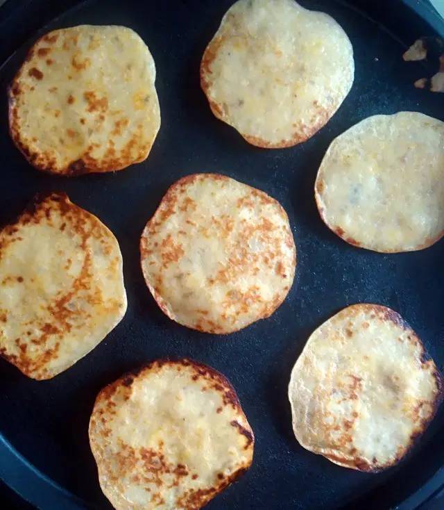 给你一点松软香--(210:香蕉薄饼)