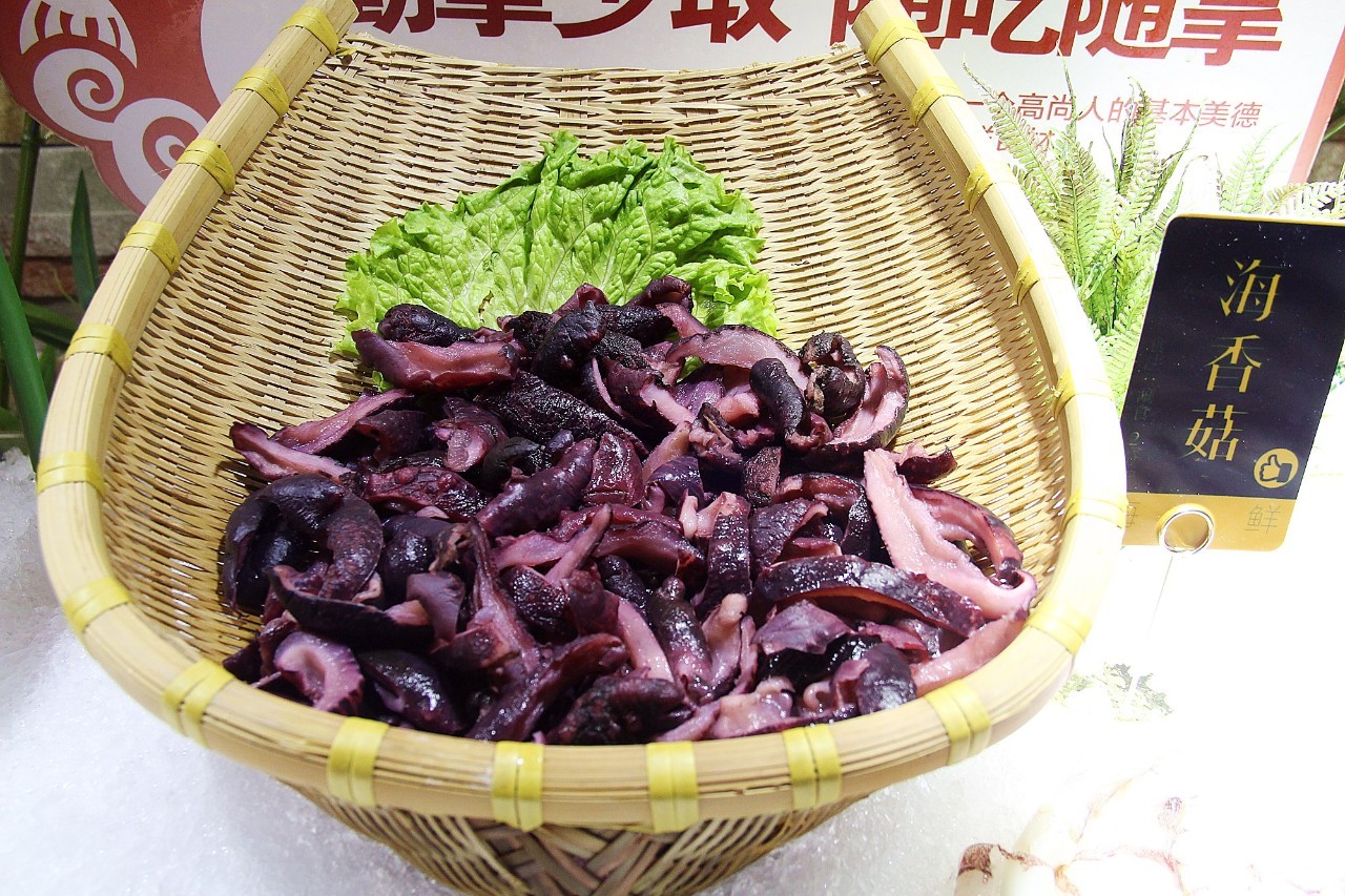 「订年夜饭赠波士顿龙虾」2017这么吃年夜饭最霸气!从没想过一顿自助,竟然吃几口就回本了……谁也别拦着我!今年就要在这儿吃!