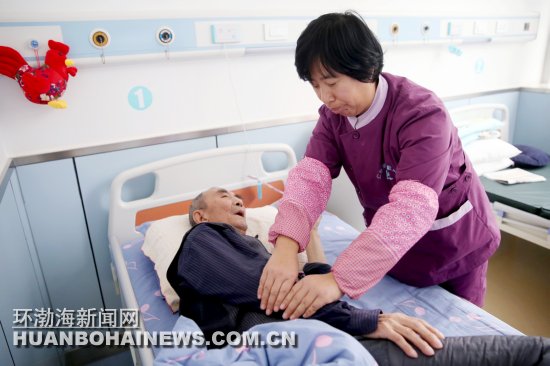 记者新春走基层：唐山仁德医养中心老人安享晚年