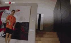 春节假期快来试试这个火爆全球的翻水瓶挑战吧~