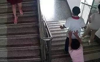 千万不要阻止孩子打游戏是谣言,千万别让孩子玩这种要命的游戏