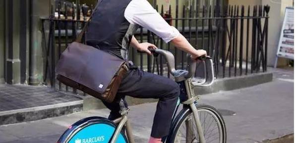 burberry包包和lv包对比,burberry十大必买包包