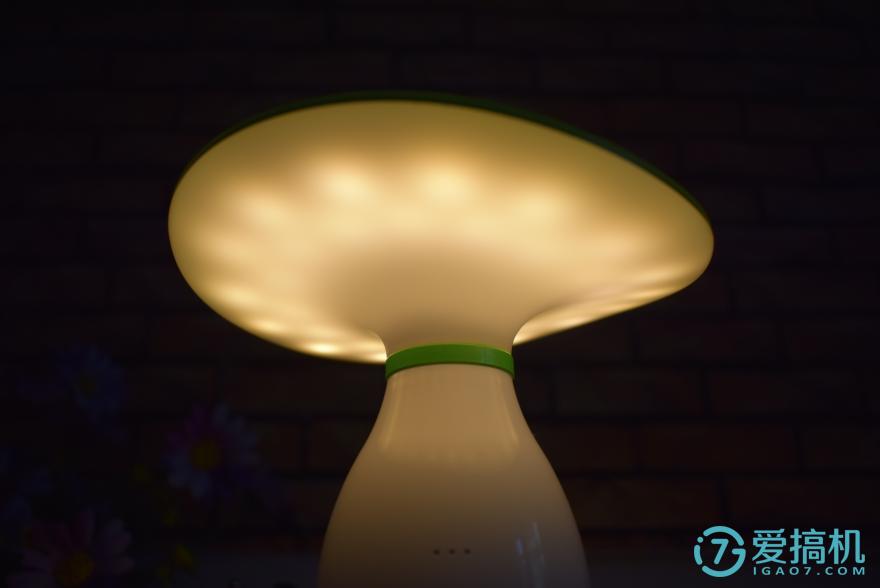 让孩子爱不释手的智能语音玩伴—虫虫派智能语音灯评测