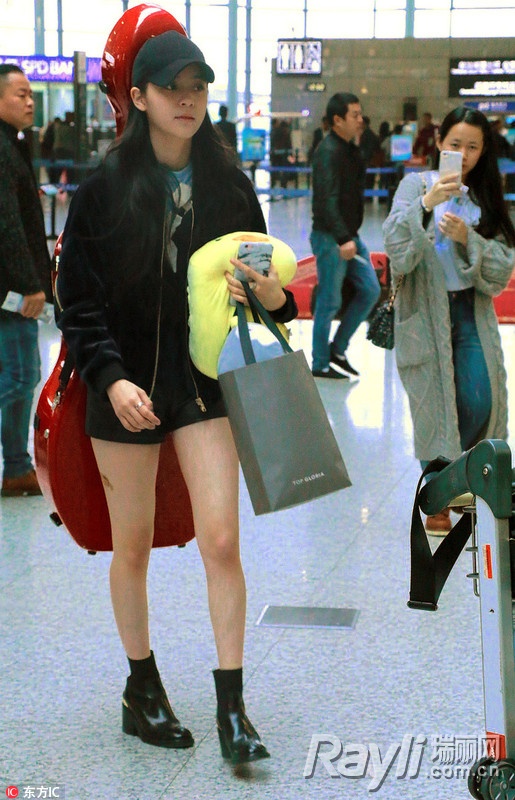 杨幂实力飙演技,杨幂天鹅绒连裤袜