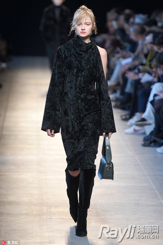 杨幂实力飙演技,杨幂天鹅绒连裤袜