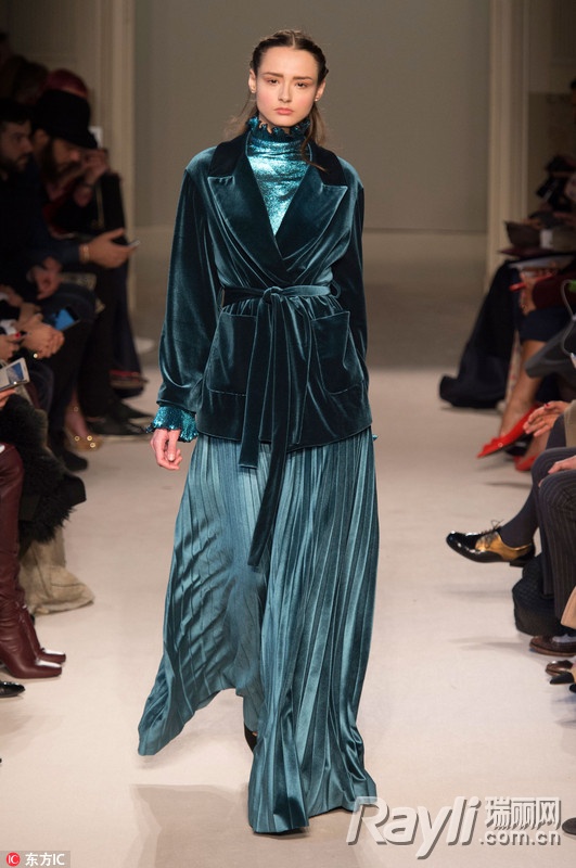 杨幂实力飙演技,杨幂天鹅绒连裤袜