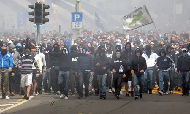 俄足球流氓,俄罗斯世界杯足球流氓