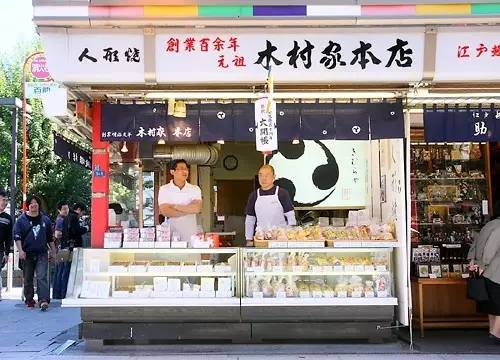 首尔、东京的街头美食每天都在拿钩子勾我,尤其这几家!