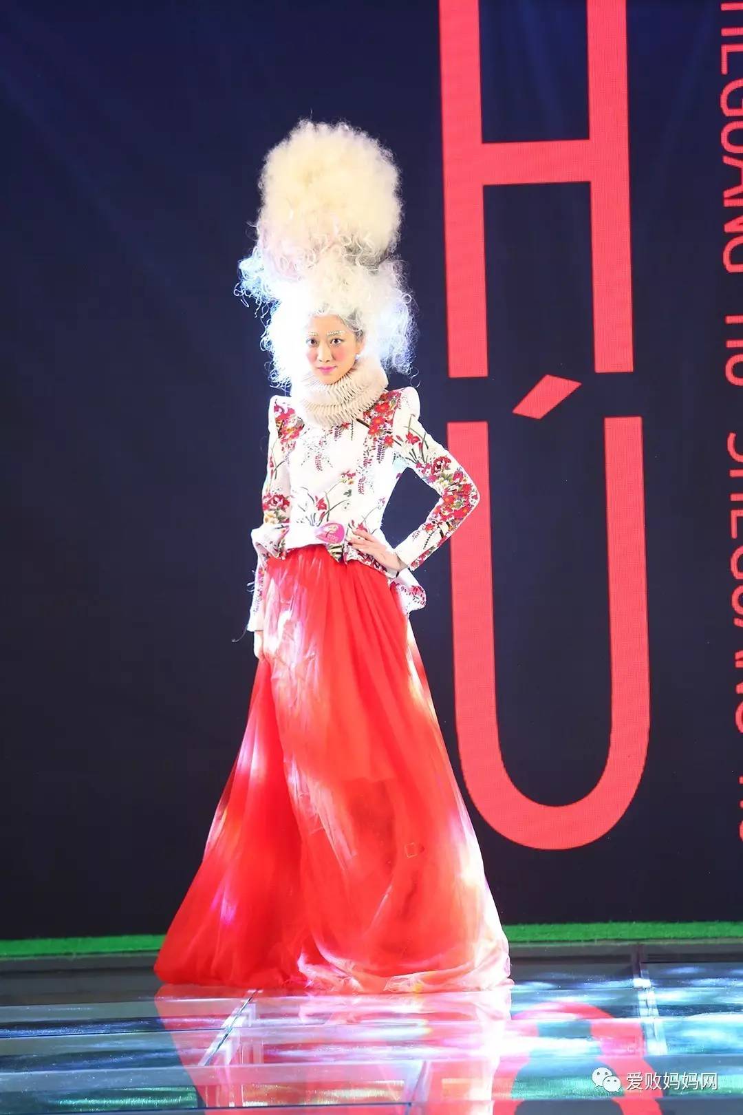 秘密花园里的时尚邂逅——第五届爱败妈妈时尚盛典闪耀绽放