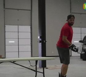 春节假期快来试试这个火爆全球的翻水瓶挑战吧~