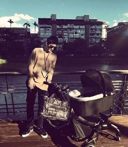 八一八贾静雯家的咘咘的吃喝拉撒用品