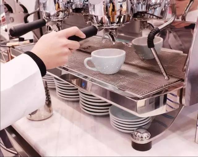 法式甜点西餐如何吃,西餐咖啡面包甜点