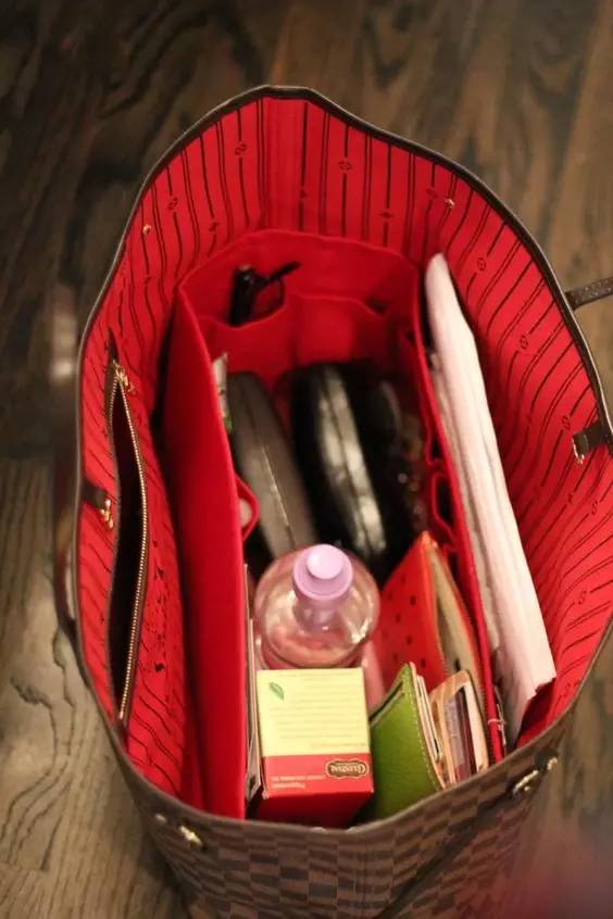 人生第一个大牌包包选什么牌子,人生中第一个大牌包包