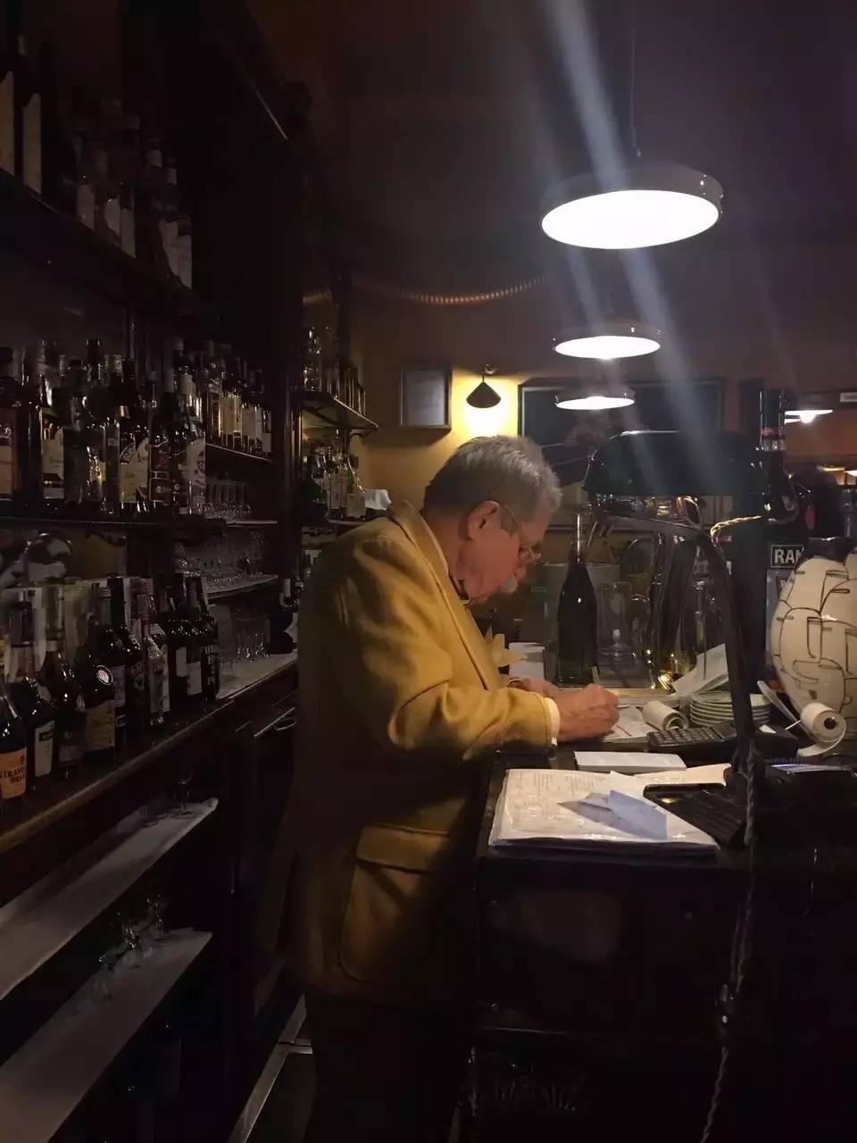 过年回家前，我准备天天慵懒性感地吃碗面