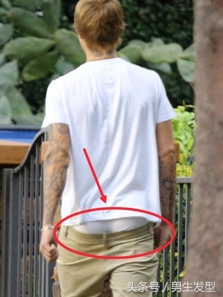 为啥贾斯汀比伯不好好穿裤子,比伯贾斯汀裤子