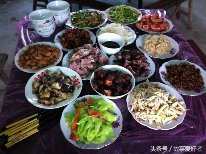 民间故事过年放鞭炮,民间故事过年的传说