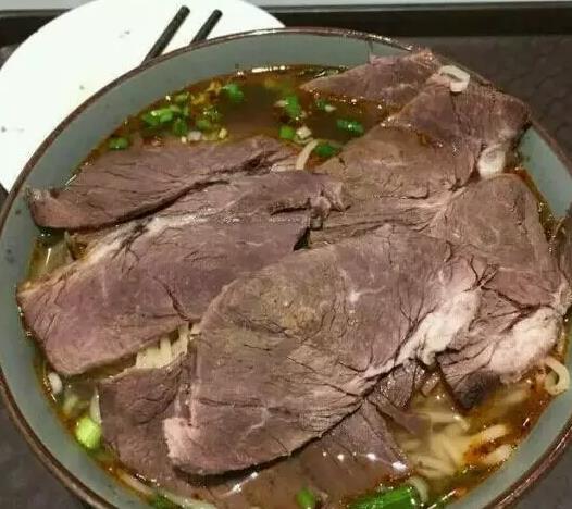 二十个动图段子：要不要来一碗这样的牛肉面？