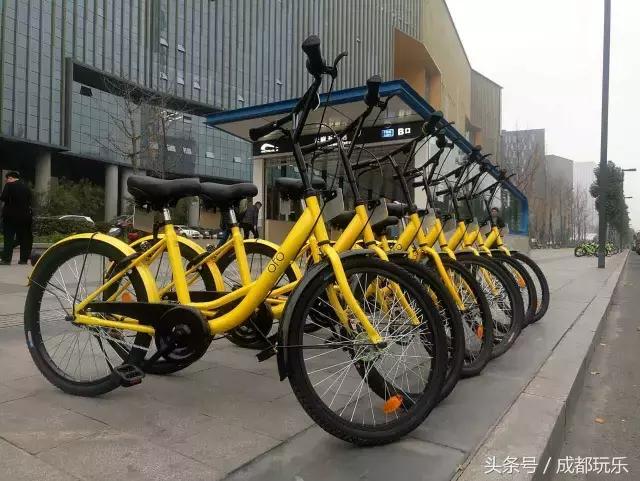 对不起，我们就爱待在成都！