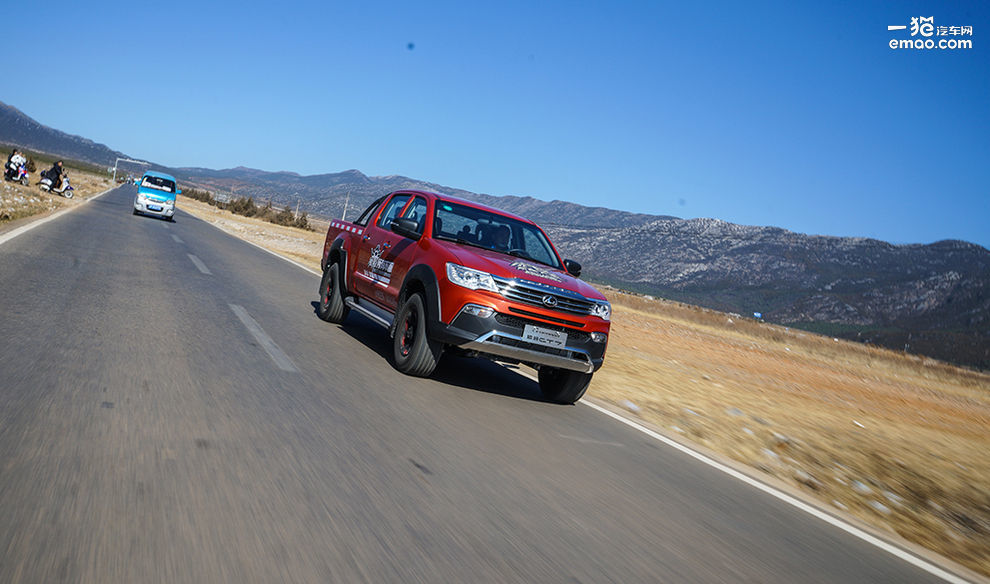 试驾猎豹cs7,越野和跑步的不同体验