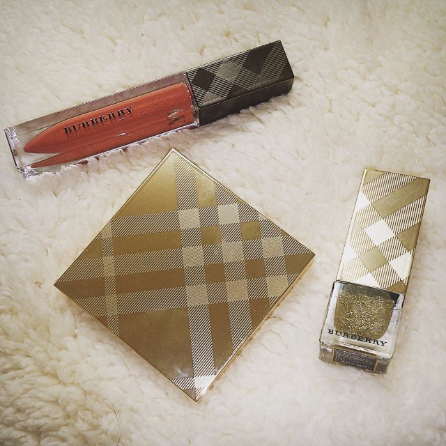 好用的唇蜜淡化唇纹,非常好用的唇蜜推荐