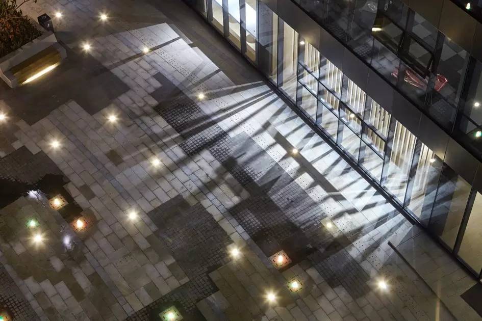 现代办公楼设计高级感,珠海现代简约办公楼会议室装修