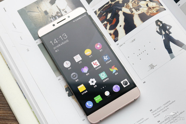 现在最值得入手的四部手机,目前手机降价最多的三款手机