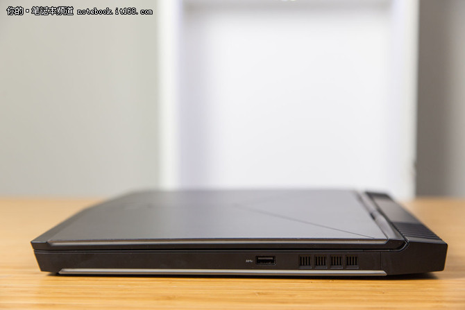 真的只有变“丑”了？简评2016款Alienware15