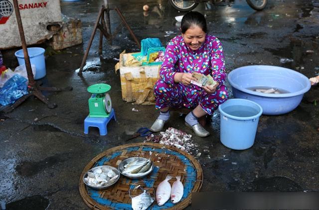越南芽庄最新海鲜,实拍越南的海鲜集市