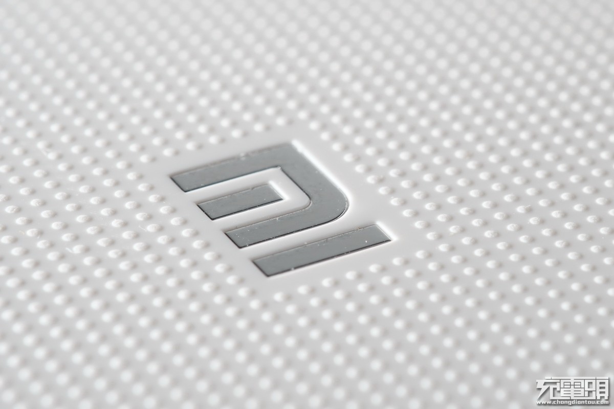 小米移动电源3拆解20000毫安,小米移动电源out1和out2