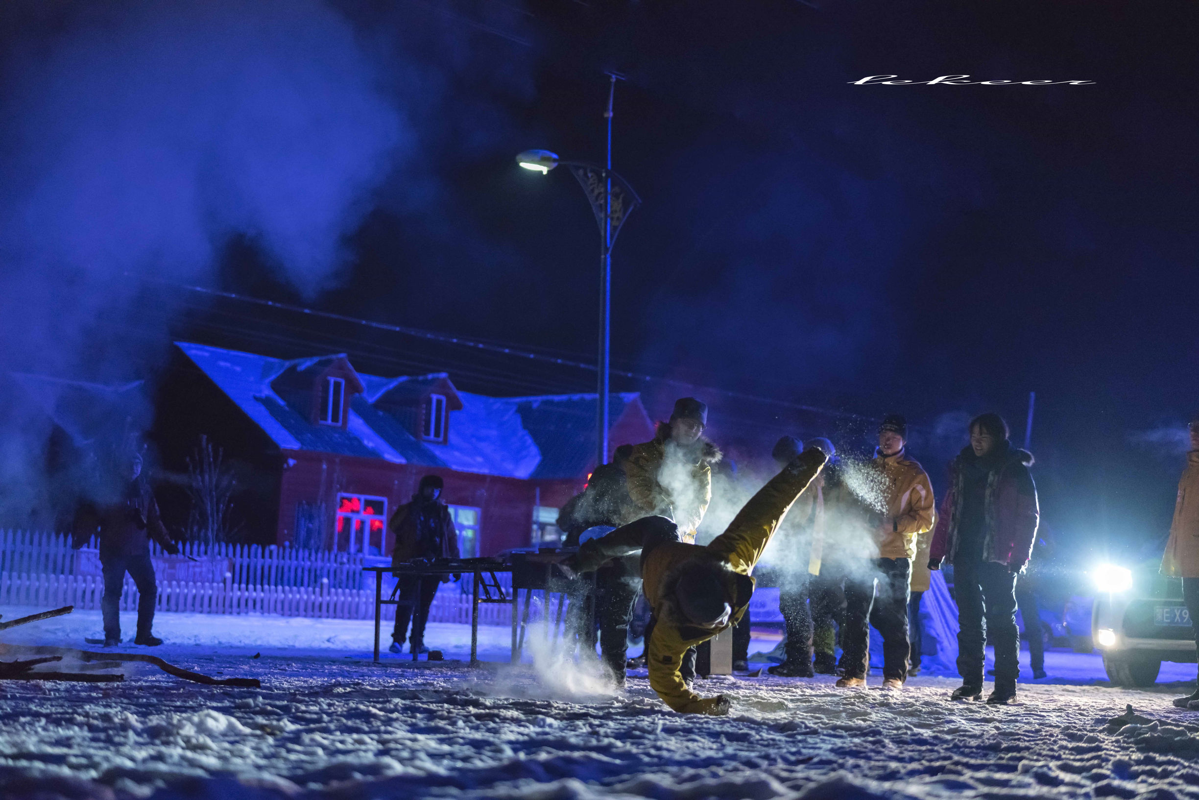 搭眼一看欧洲人一开口居然东北话嘎嘎冷！呵呵，它叫恩和！