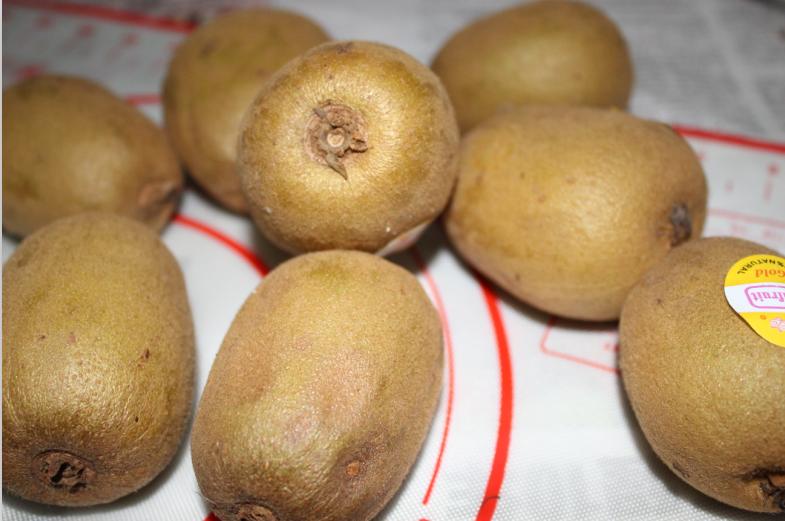 放了很久熟不了又烂不掉的奇异果,我来告诉你怎么让你们华丽蜕变