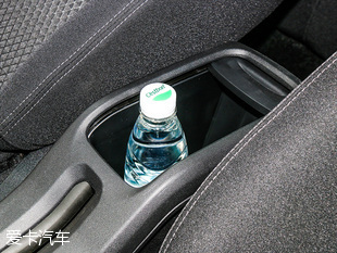 爱丽舍新款和老款对比,10款爱丽舍对比全新爱丽舍